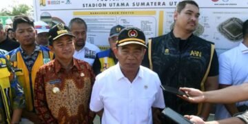 Pj Gubsu Tinjau Sport Centre Bersama Menko PMK dan Menpora, Optimis Stadion Sepakbola Rampung Juli