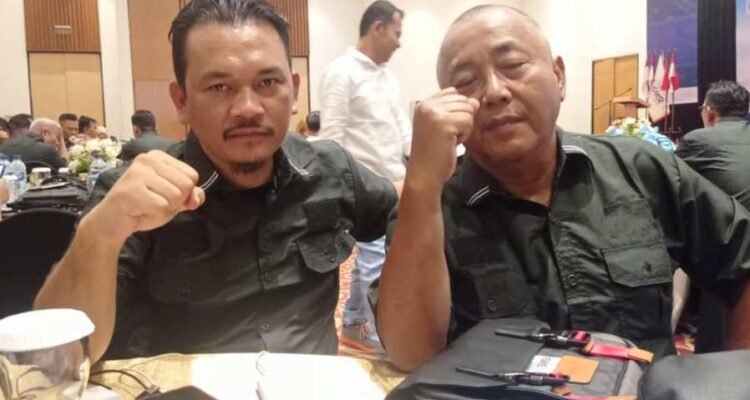 Dewan Pembina Lembaga PON, Edison Tamba dan Ketua Lembags PON, Ariadi.