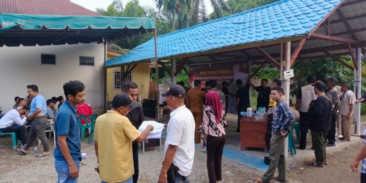 Pleno Rekapitulasi Suara di Kecamatan Wampu, Suara Caleg Berkurang