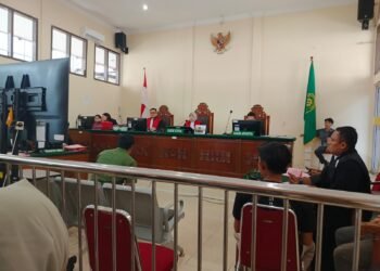 Saksi Ahli : Barak Suparman di Dalam Kawasan Hutan Lindung