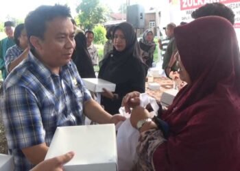 Reses di Medan Timur, Zulkarnaen Terima Keluhan Warga soal Akte Lahir Anak dengan Ortu Nikah Siri