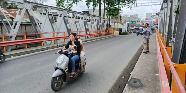 Plat Besi dan Ratusan Baut Dicuri, Jembatan Tanjung Pura Rawan Ambruk
