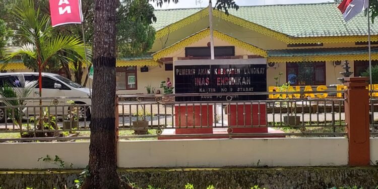 Diberitakan Soal Dugaan Pungli, Oknum Kabid Disdik Langkat Berang