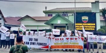 Aksi Depan Markas Kodim Medan, KORSA Ajak Masyarakat Dukung Undang Undang TNI