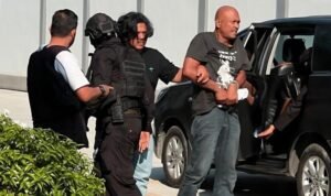 Tim Satgas Intelijen Reformasi dan Inovasi (SIRI) Kejaksaan Agung bersama tim gabungan menangkap buronan bernama Eddy Suranta Gurusinga alias Godol di Deli Serdang, Sumatera Utara, Rabu (28/5/2025) (ANTARA/HO-Kejaksaan Agung RI)