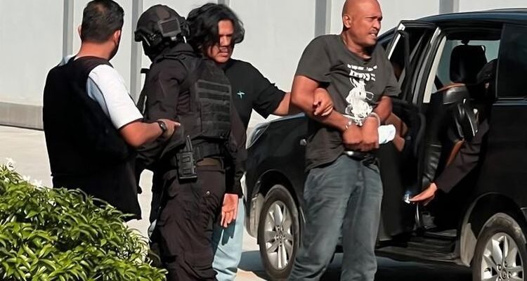 Tim Satgas Intelijen Reformasi dan Inovasi (SIRI) Kejaksaan Agung bersama tim gabungan menangkap buronan bernama Eddy Suranta Gurusinga alias Godol di Deli Serdang, Sumatera Utara, Rabu (28/5/2025) (ANTARA/HO-Kejaksaan Agung RI)