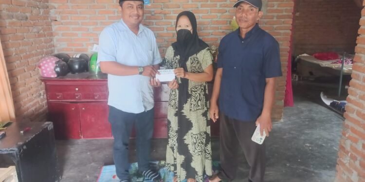 Dengar Keluhan Rakyat, Ricky Anthony Bayarkan BPJS Warga Langkat Tanpa Banyak Bicara