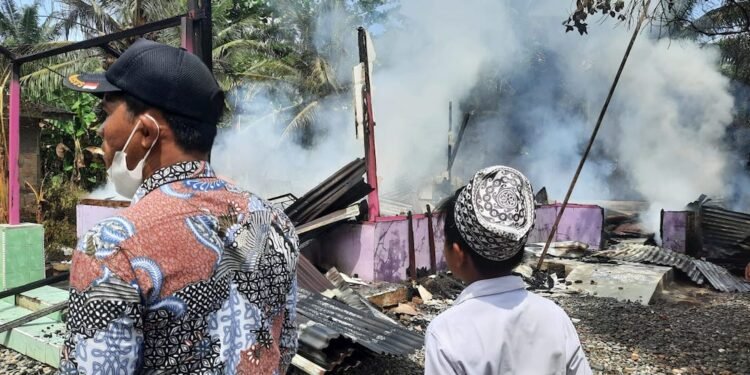 Dilahap Sijago Merah, Rumah Warga Babalan Ludes Terbakar