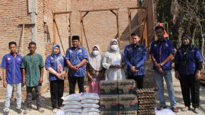 Keharuan Ponidi Pecah, Bantuan Ricky Anthony Tiba Usai Rumahnya Dilalap Api