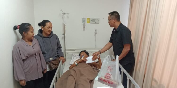 Ricky Anthony Bantu Perobatan Yatim Piatu Korban Gigitan Monyet
