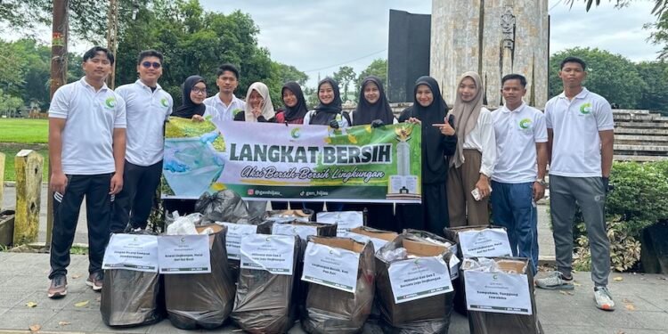 Gen Hijau dan ASAR Humanity Bagi Ratusan Paket Produk ‘Mama Suka’ di Stabat