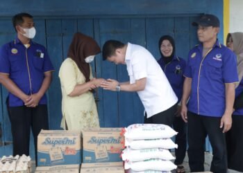 Ricky Anthony kunjungi keluarga korban kebakaran di Secanggang. Bawa bantuan dan dukungan moril sebagai wujud komitmen Partai NasDem hadir untuk masyarakat