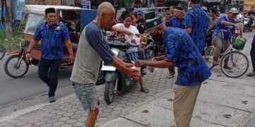 Meriahkan Ramadhan, KOMBAT Deli Serdang Bagi Takjil Sebulan Penuh